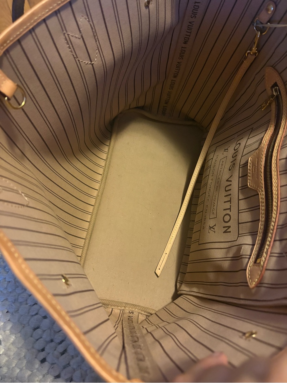 Louis Vuitton Brown Monogram Shoulder Tote with Natural Trim - Picture 4 of 8